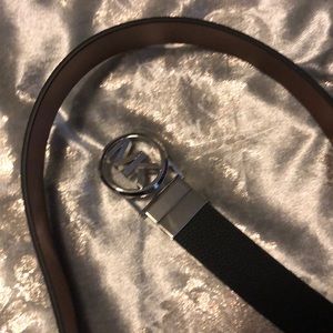 MK reversible belt